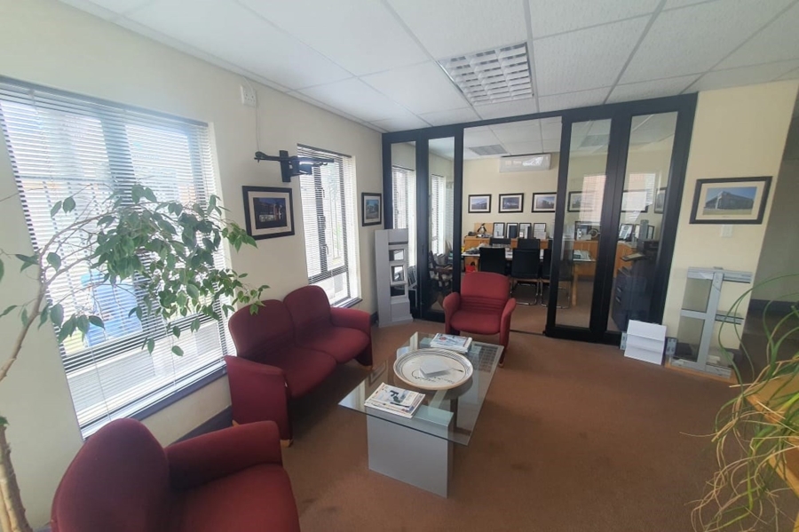 Commercial Property for Sale in Sidwell Eastern Cape